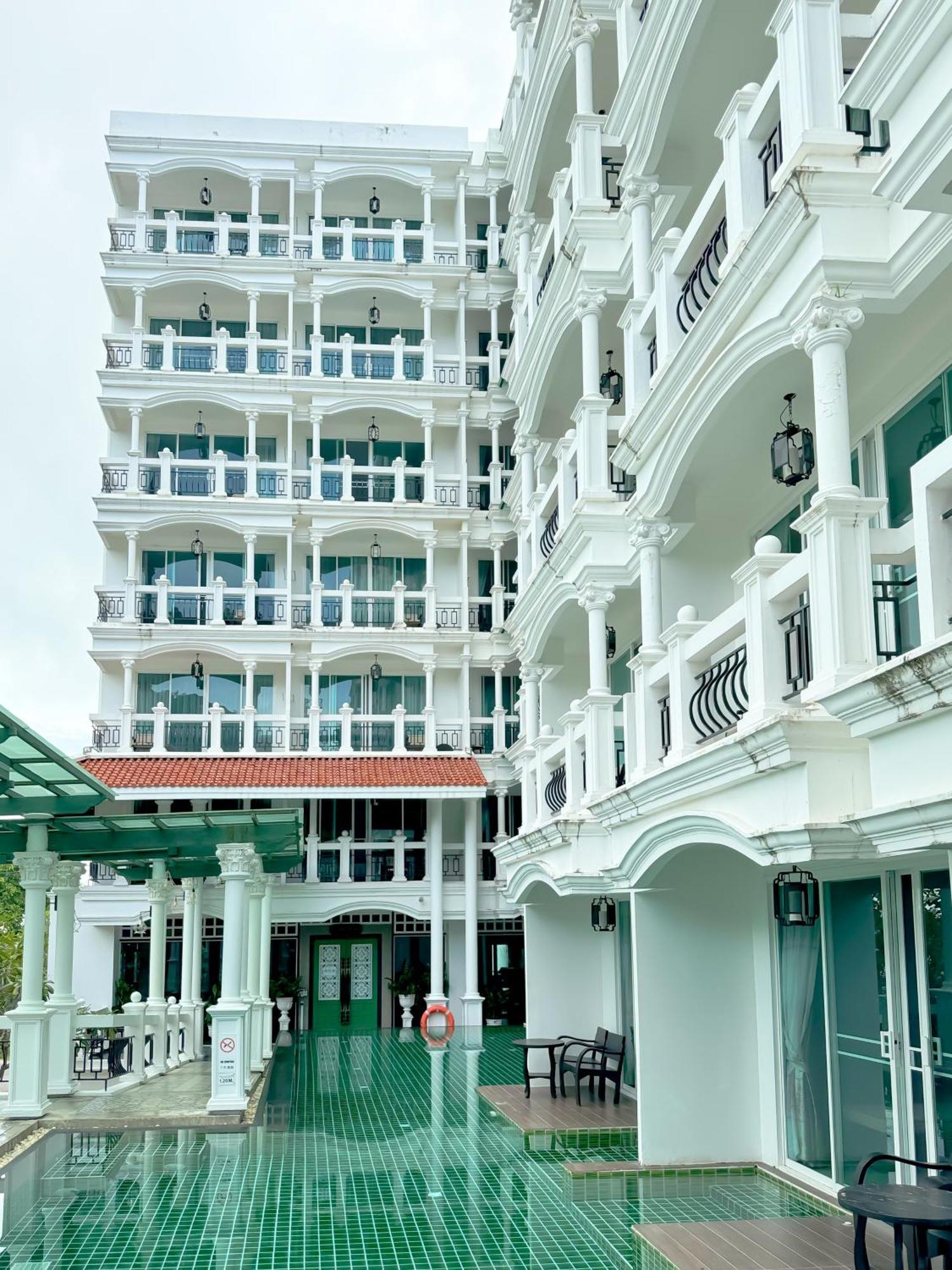 Grand Supicha City Hotel - Sha Plus Phuket Exteriör bild